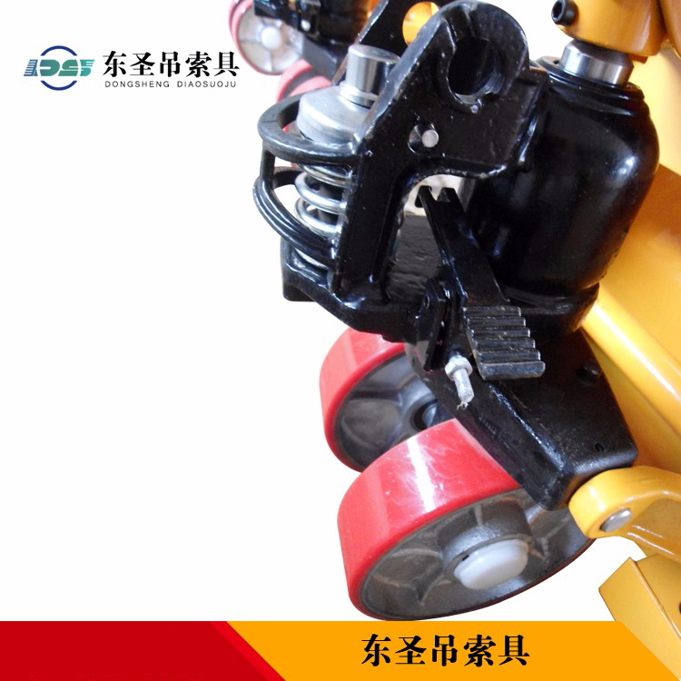 托盤搬運(yùn)車無(wú)法升降什么原因?--河北東圣吊索具制造有限公司 托盤搬運(yùn)車無(wú)法升降什么原因?--河北東圣吊索具制造有限公司